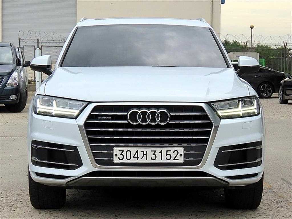 아우디 Q7 45 TFSI Quattro