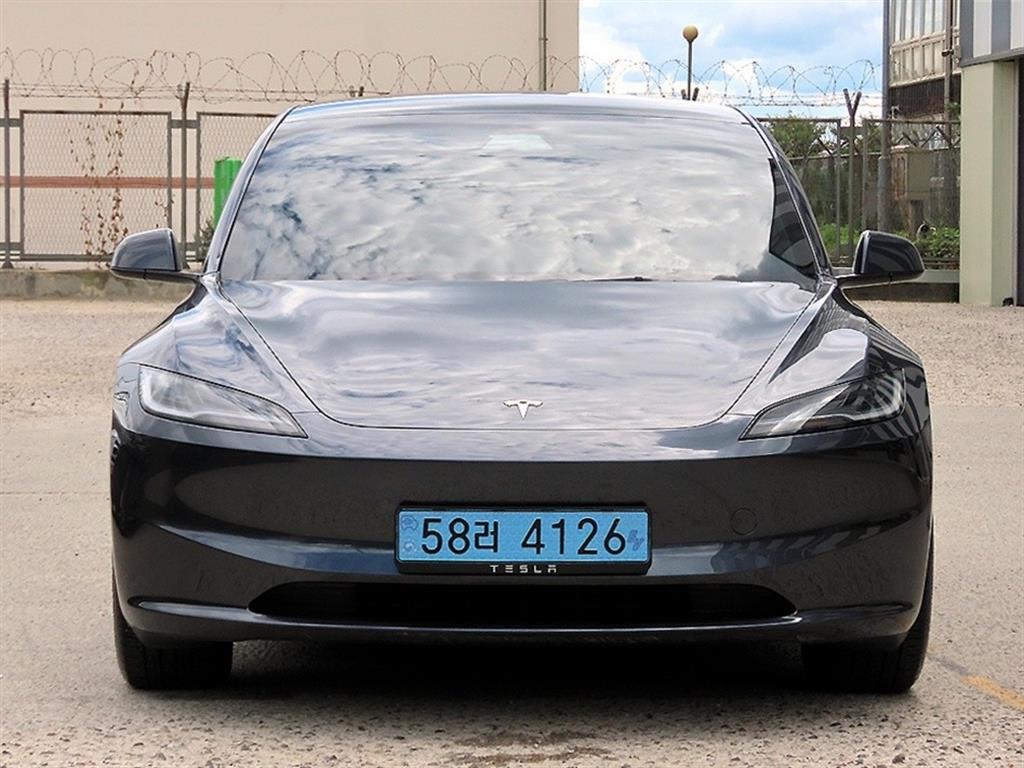 테슬라 Model 3 RWD
