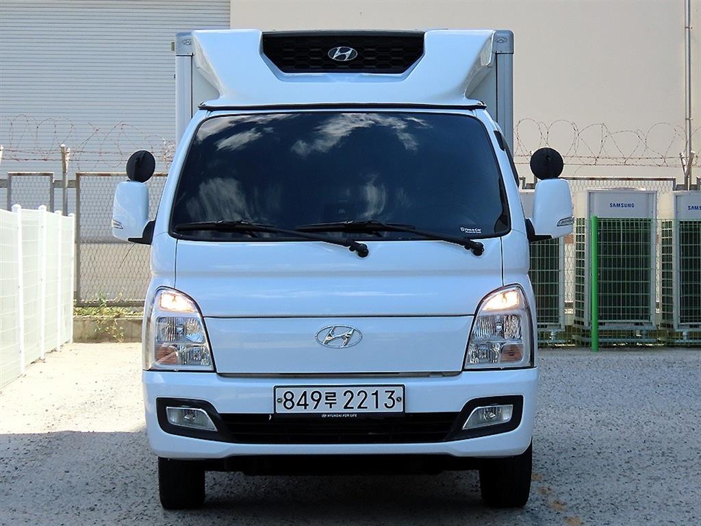 현대 Porter II Refrigerated Super Cab Twin Comp