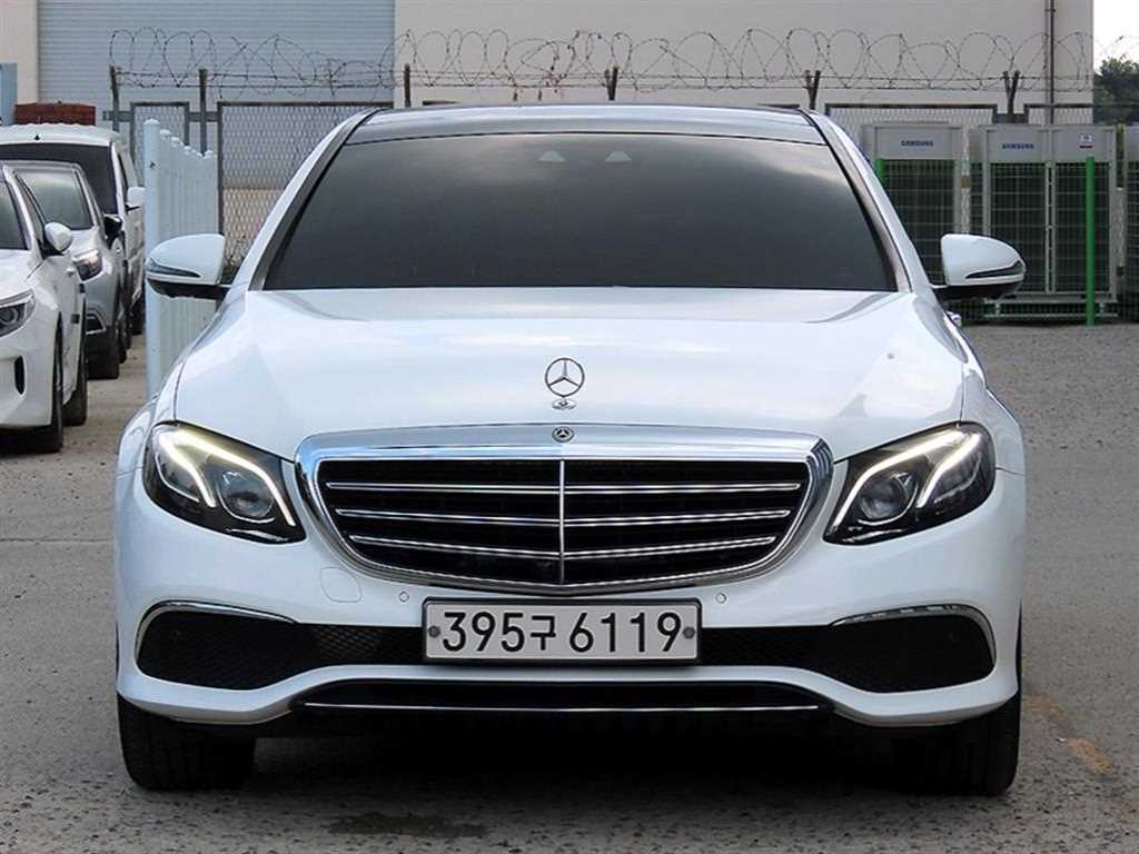 Mercedes-Benz E-Class E300 4Maetik Exclusive