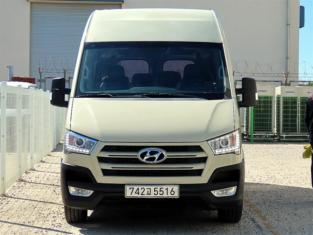 Hyundai Ssolrati Ssolrati 15 суудал Luxury