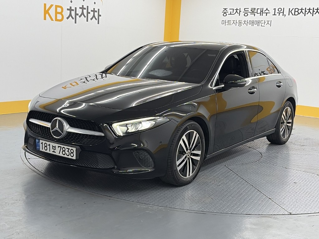 Mercedes-Benz A-Class A220
