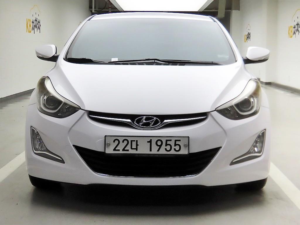 Hyundai Avante 1.6 GDi Smart