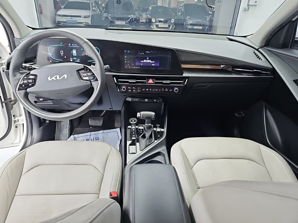 Kia Niro 1.6 HEV Prestige