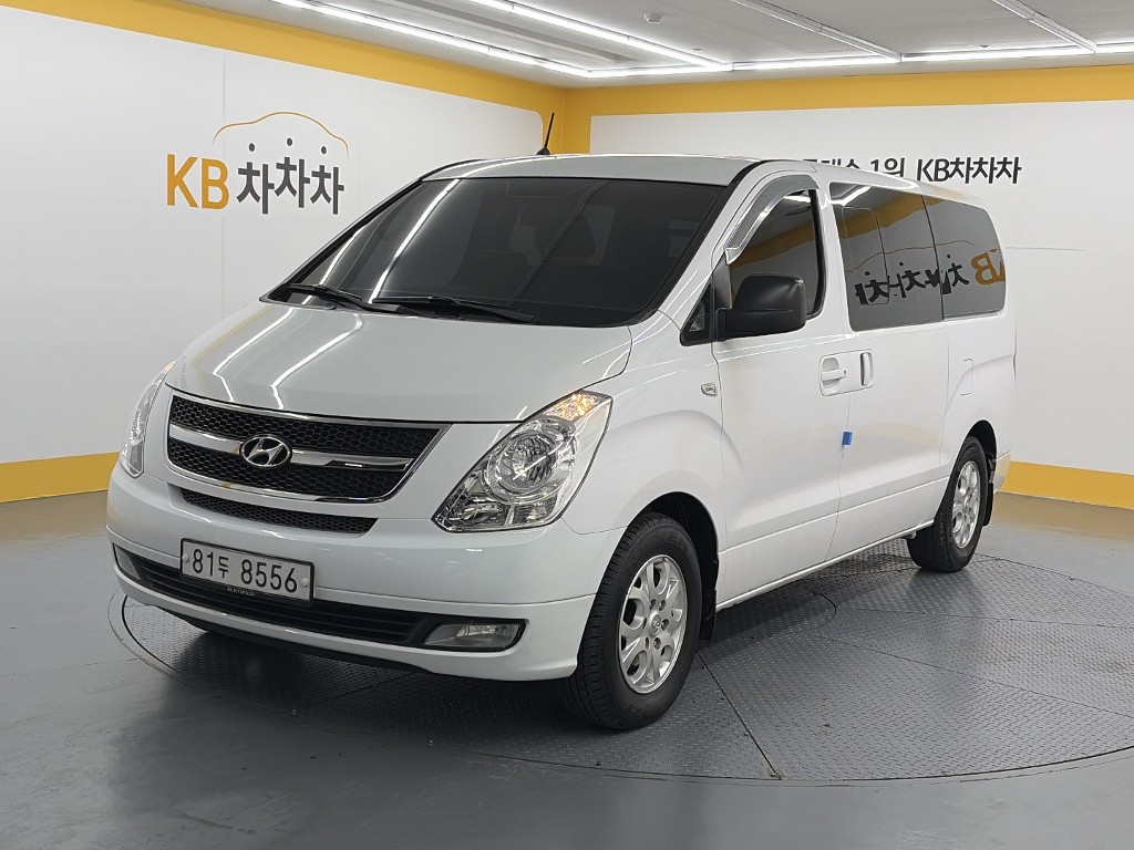 Hyundai Grand Starex 5 суудал Van CVX Premium