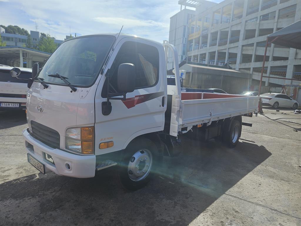 현대 Mighty 2.5t Naeroukaep Long Body