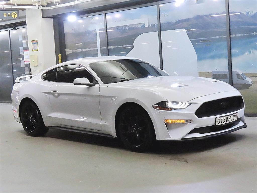 포드 머스탱 Coupe 2.3 Premium