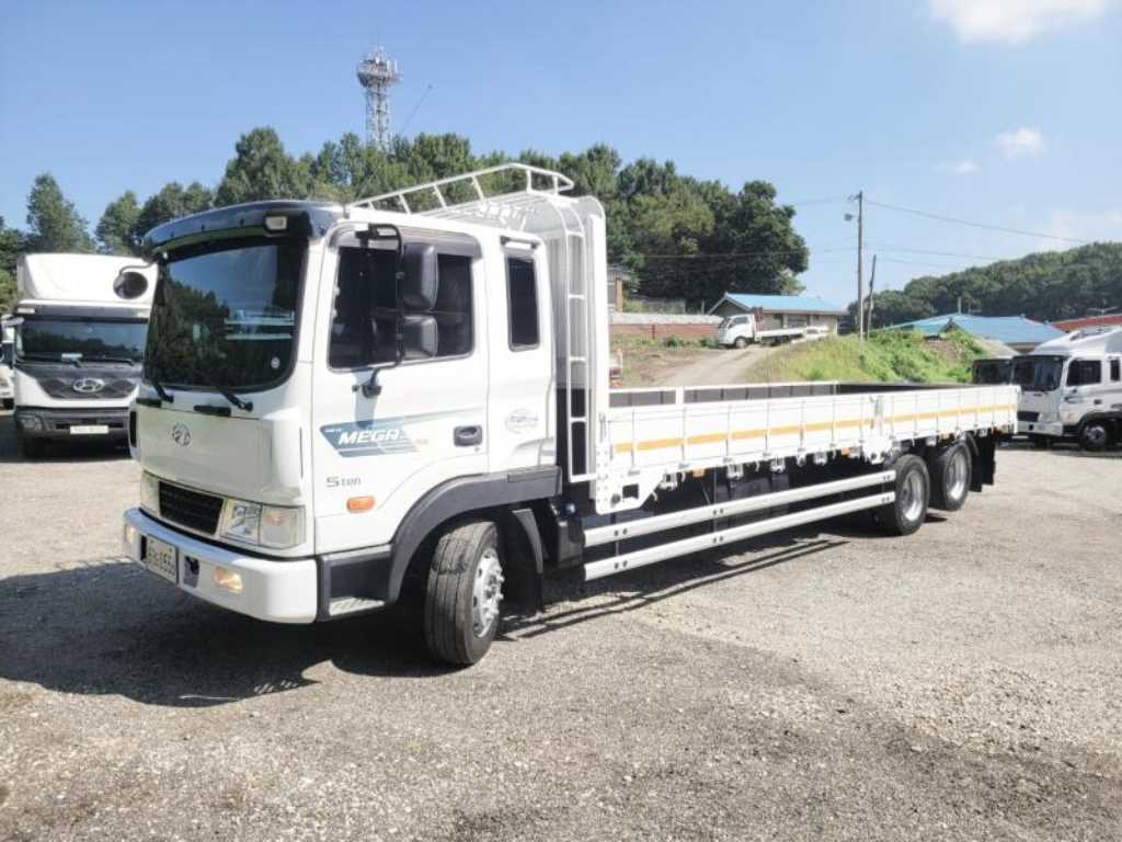 현대 Mega Truck 5т Урт бие Plus