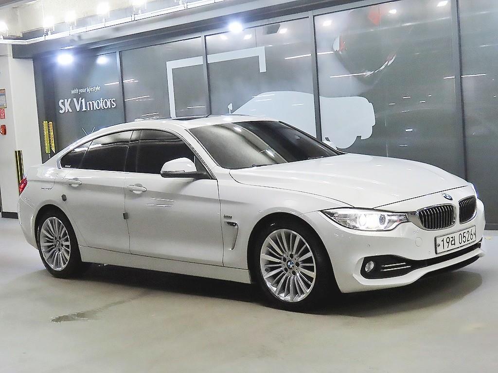BMW 4 Series Coupe 420i Luxury Line