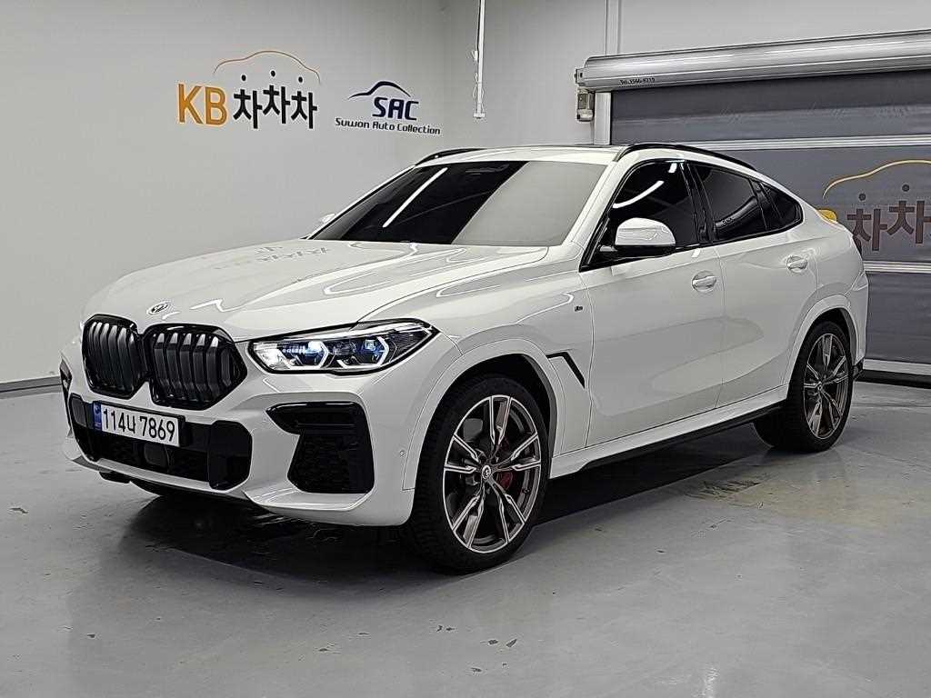BMW X6 M50i xDrive