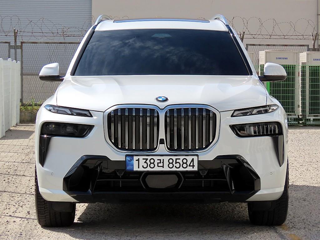 BMW X7 40i xDrive M Sport Paek