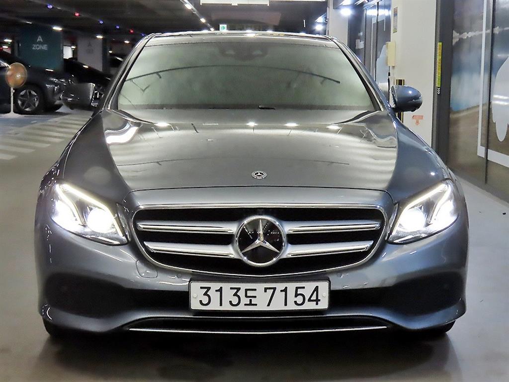 Mercedes-Benz E-Class E300 Avantgarde
