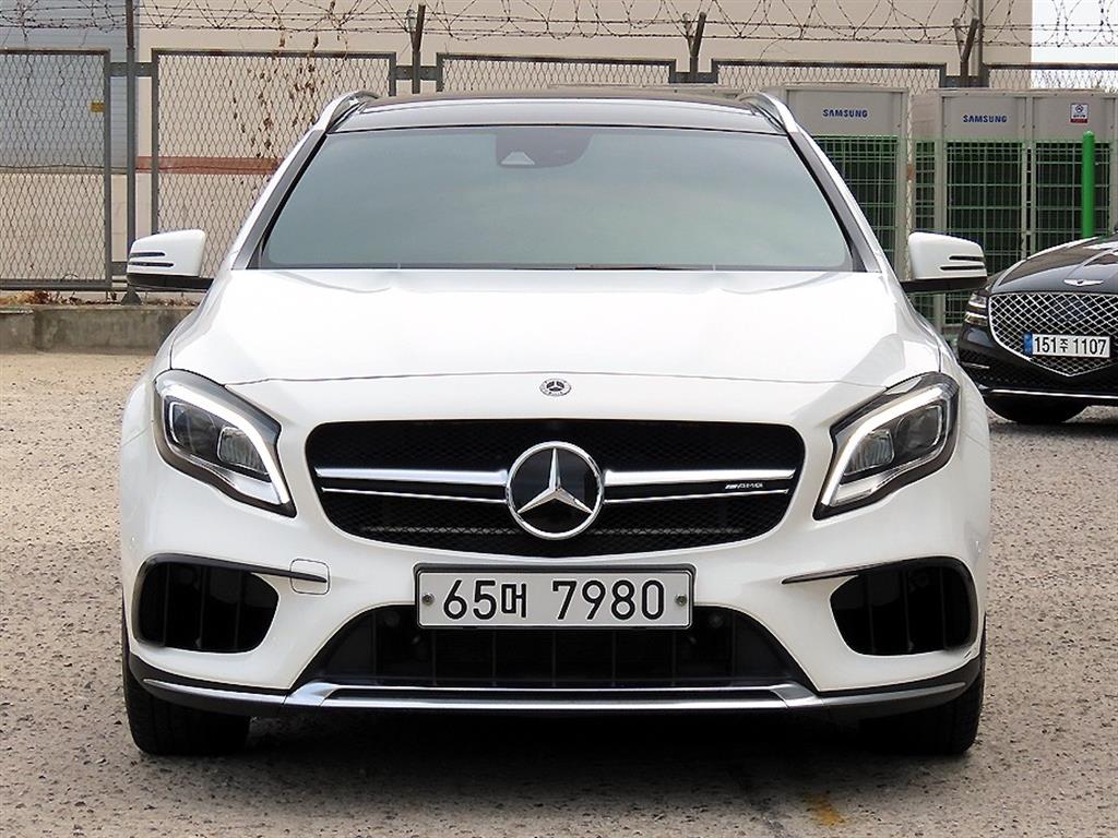 Mercedes-Benz GLA 45 AMG 4Maetik