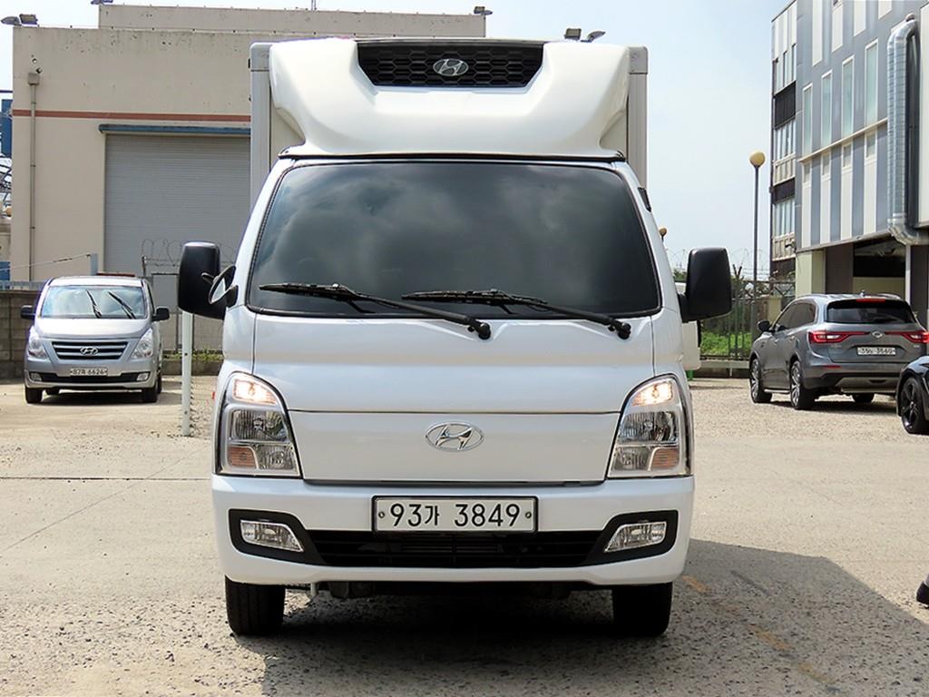 현대 Porter II Refrigerated Super Cab Twin Comp
