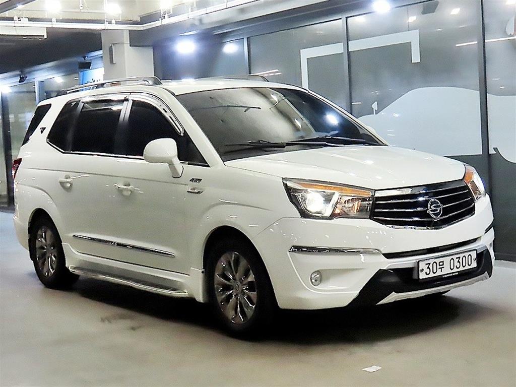 KG모빌리티(쌍용) Korando Turismo 2.2 4WD 9 인승 TX Plus