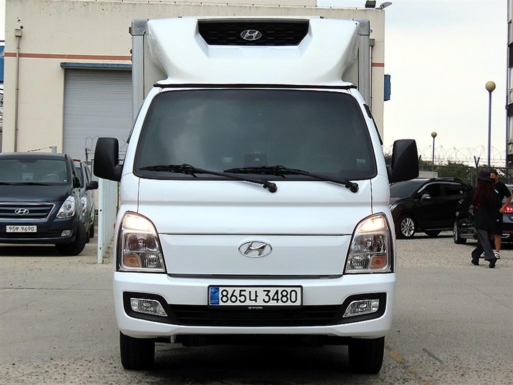 현대 Porter II Refrigerated Super Cab Twin Comp