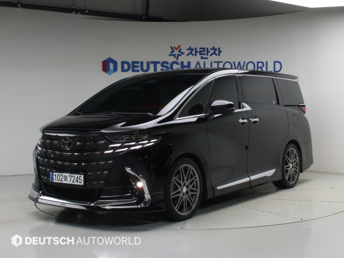 Toyota Alphard 2.5 HEV AWD