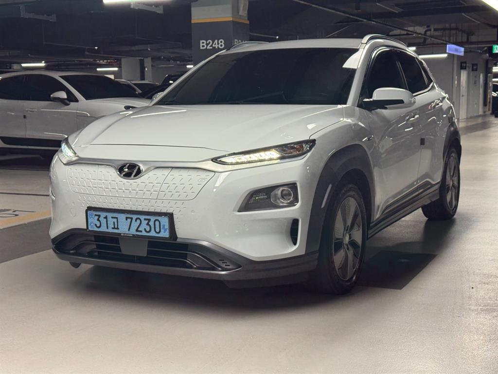현대 코나 EV Premium