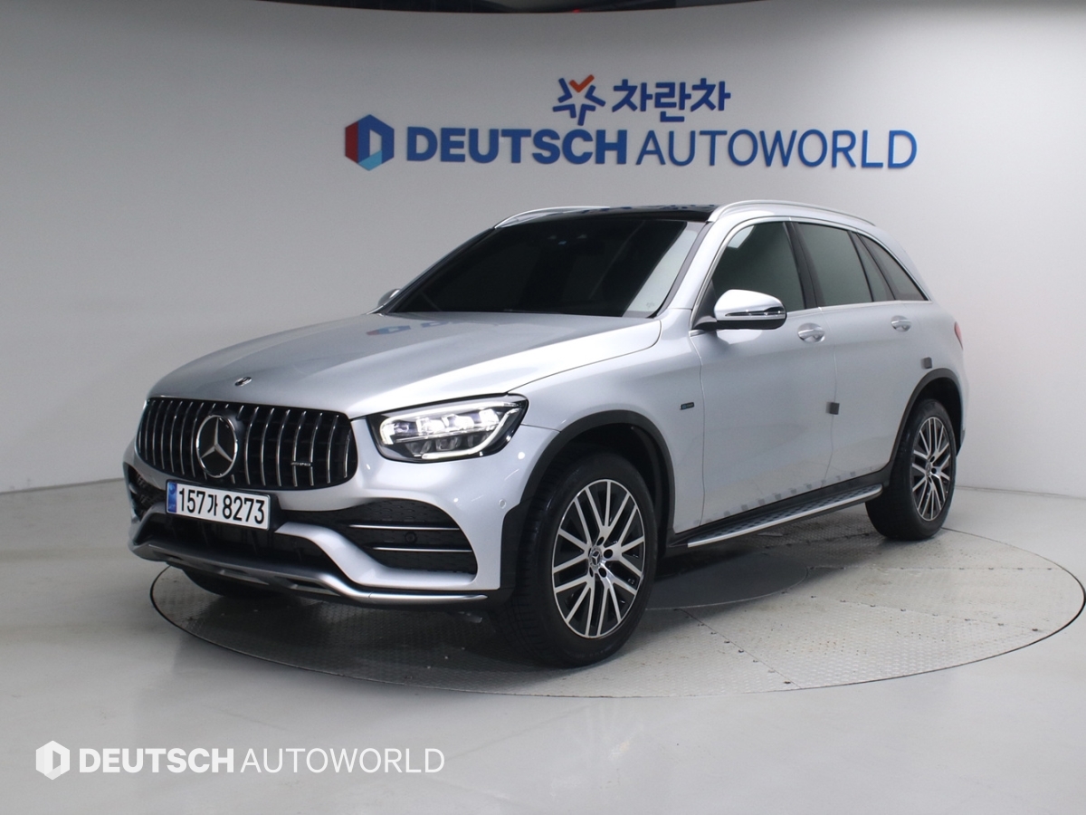 Mercedes-Benz GLC 300e 4Maetik