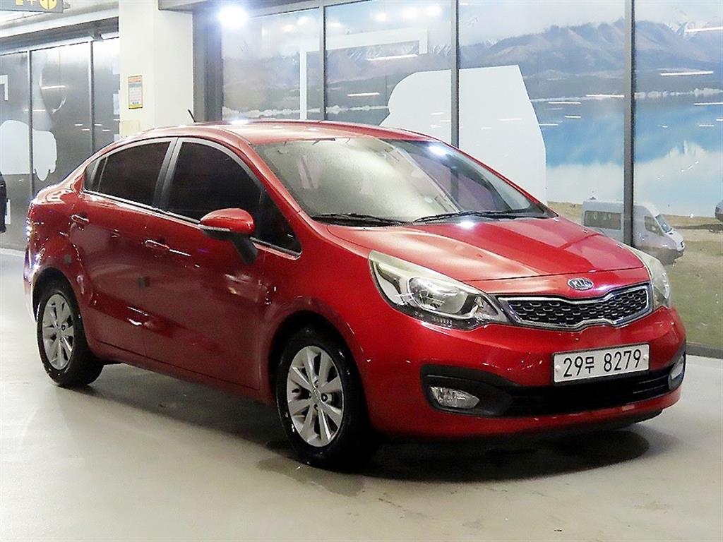 기아 Pride 4 хаалга 1.6 GDI Luxury