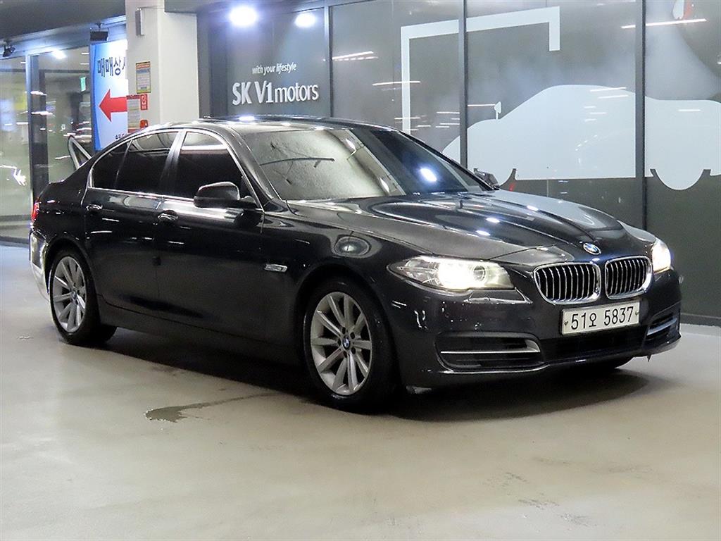 BMW 5 Series 528i