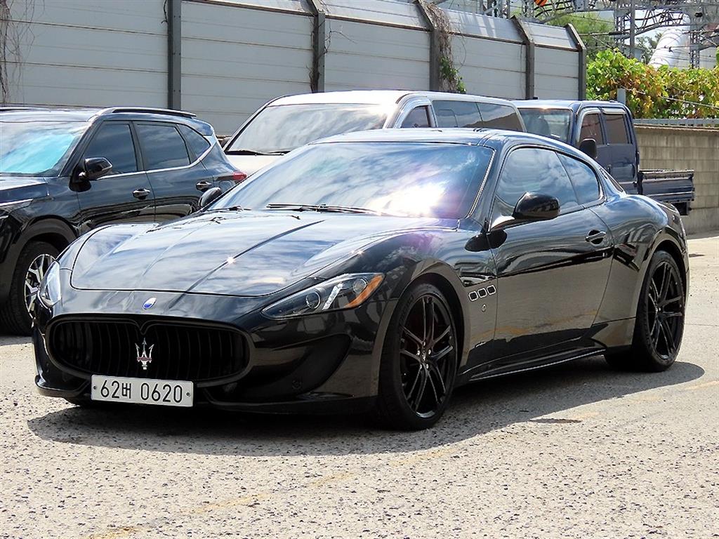 Maserati Geuranturiseumo Granturismo 4.7 Seupoteu