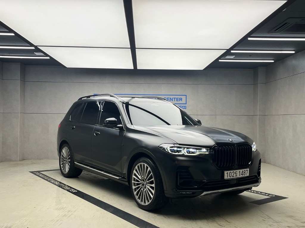 BMW X7 30d xDrive Dijain Pyueo 6 인승