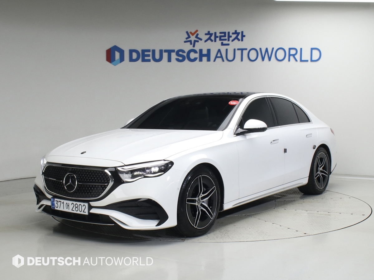 Mercedes-Benz E-Class E300 4Maetik AMG Line