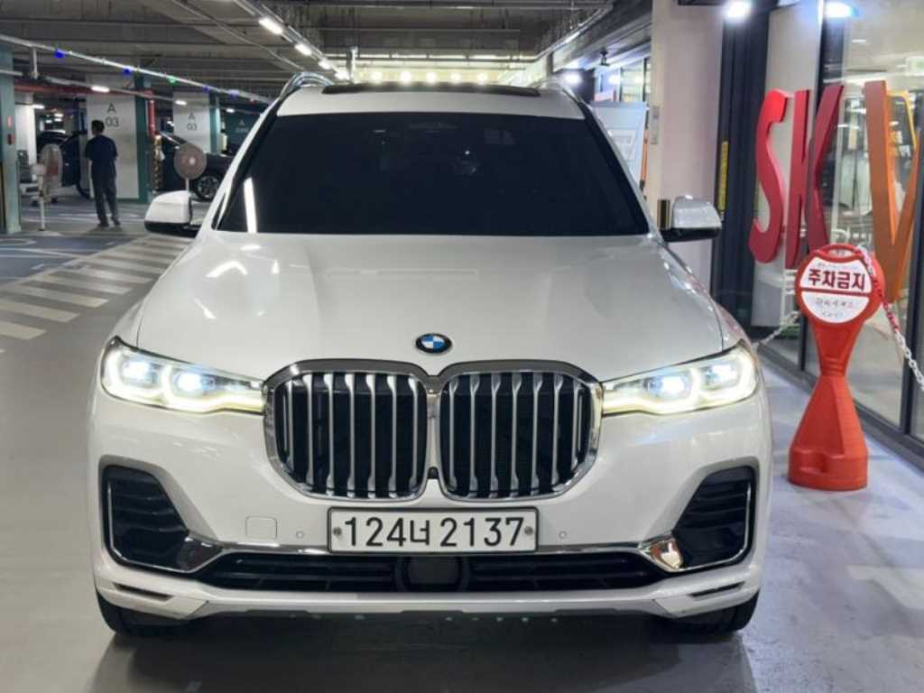 BMW X7 30d xDrive Dijain Pyueo 7 seats