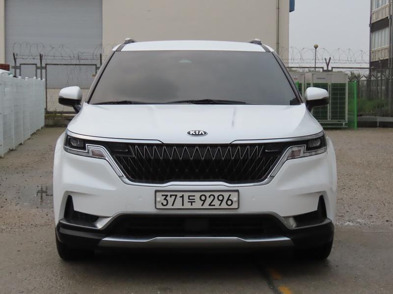 Kia Carnival 9 seats Noblesse