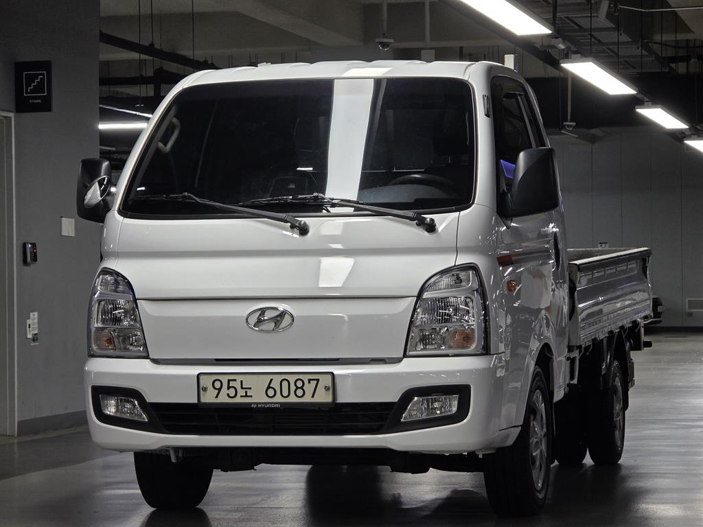 Hyundai Porter II CRDi Super Cab Long Body Smart