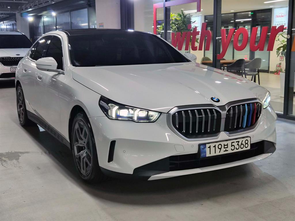BMW 5 Series 520i