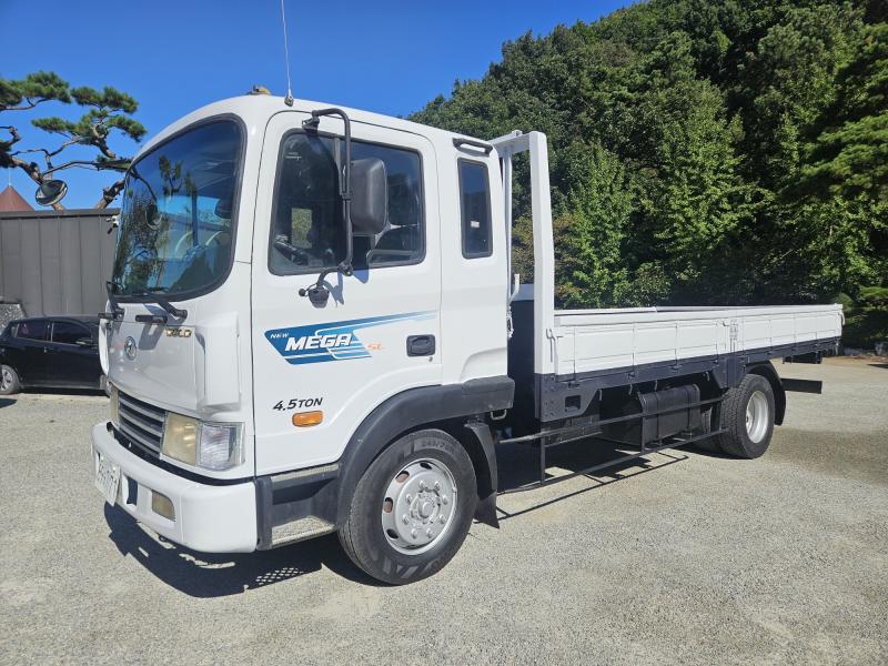 Hyundai Mega Truck 5т Урт бие