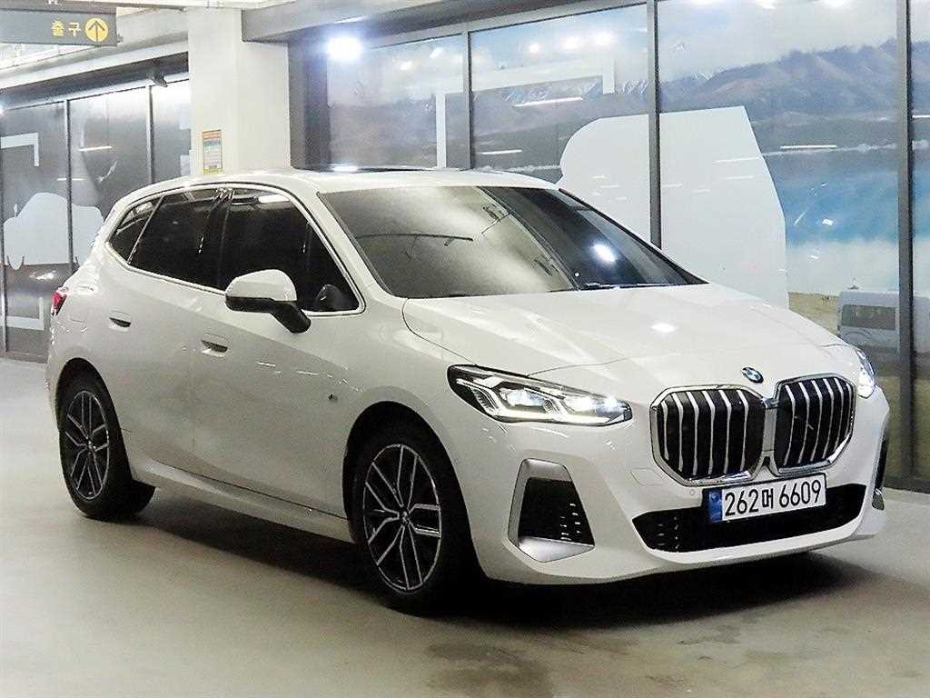 BMW Aektibeutueoreo Active 220i M Sport Dijain