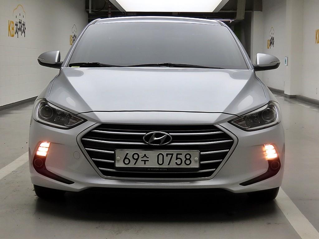 현대 아반떼 1.6 GDi Smart