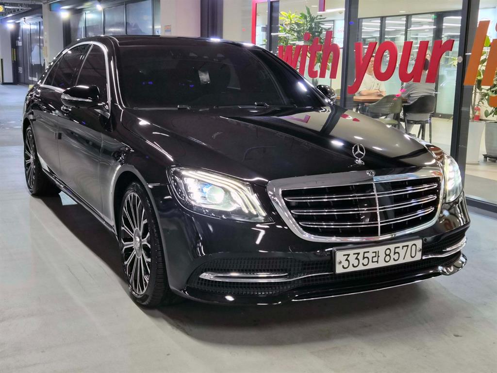 Mercedes-Benz S-Class S560L 4Maetik
