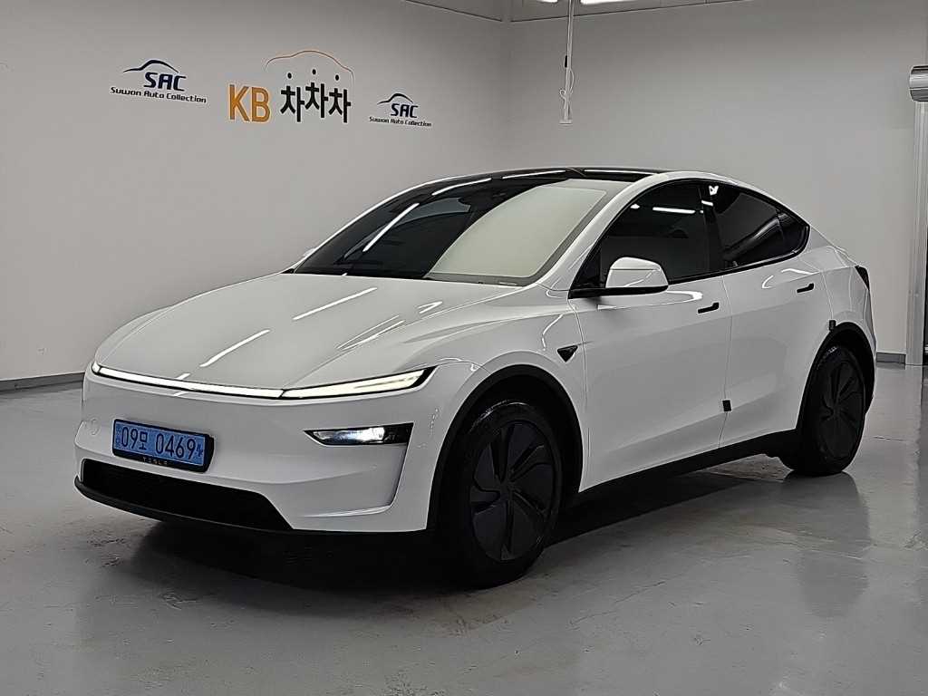 Tesla Model Y RWD