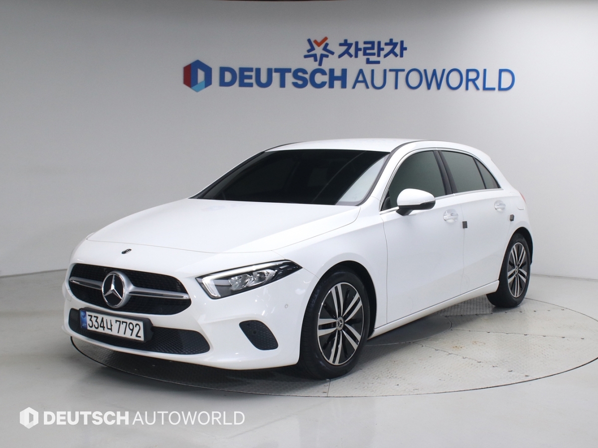 벤츠 A-Class A220 Haechibaek