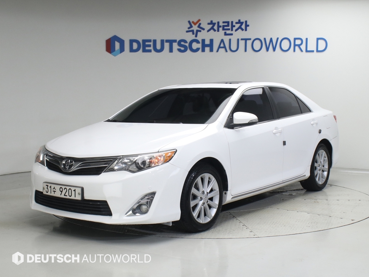 Toyota Camry 2.5 XLE