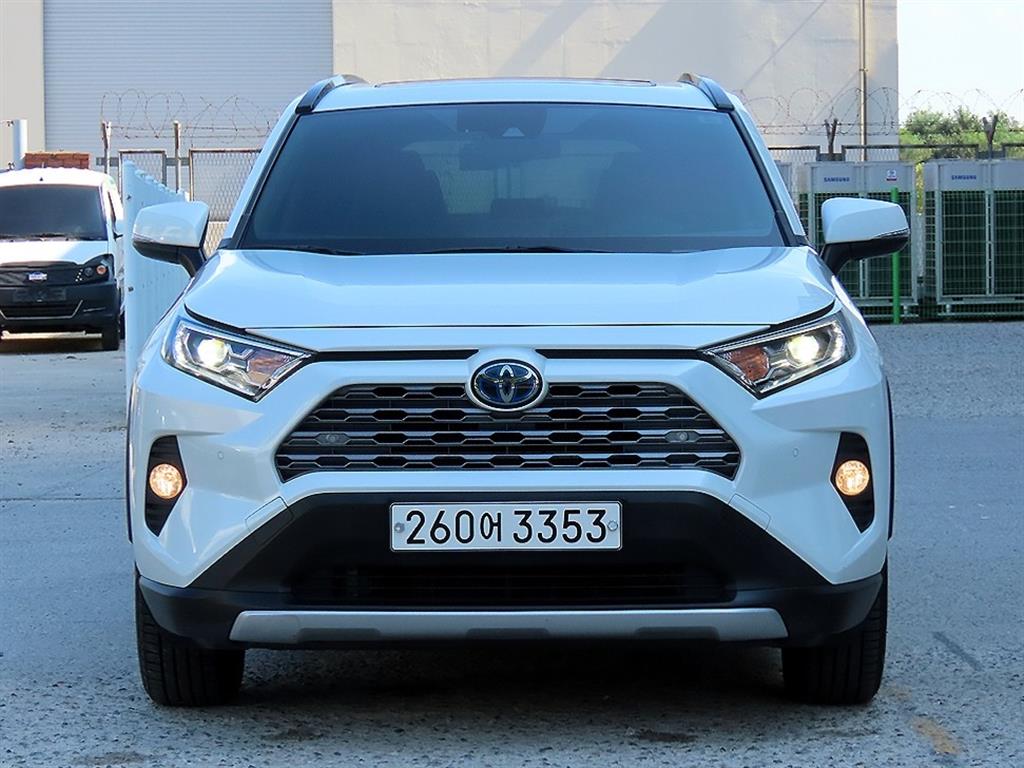 토요타 라브4 2.5 AWD 하이브리드