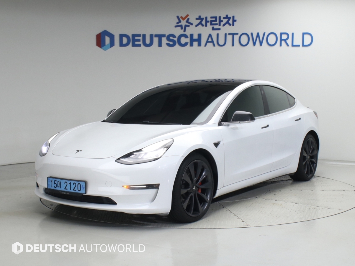테슬라 Model 3 AWD Performance