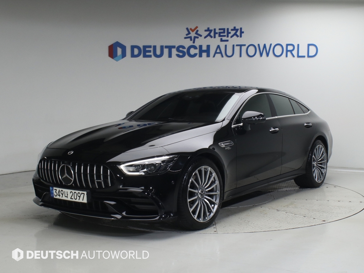 Mercedes-Benz AMG GT 43 4Maetik+