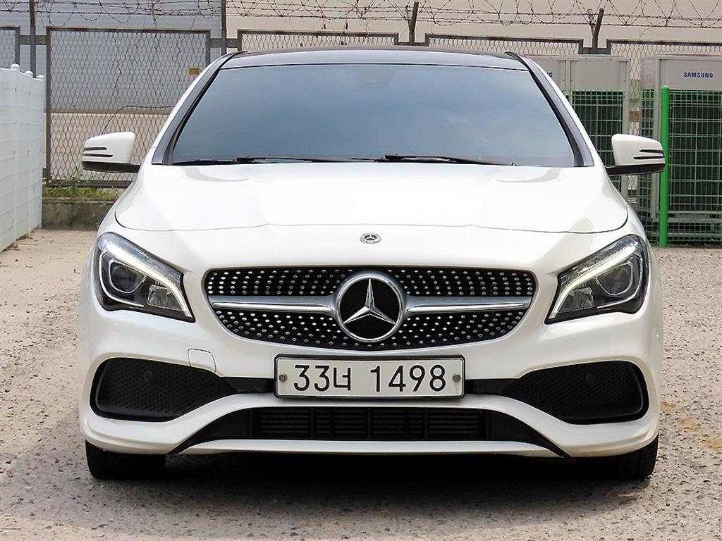 Mercedes-Benz CLA CLA220 AMG Line