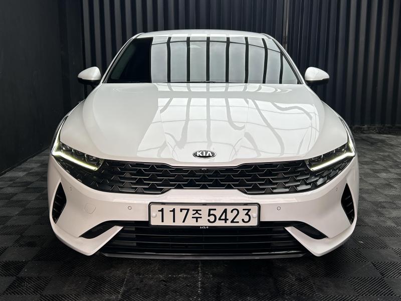 Kia K5 Hybrid 2.0 HEV Signature