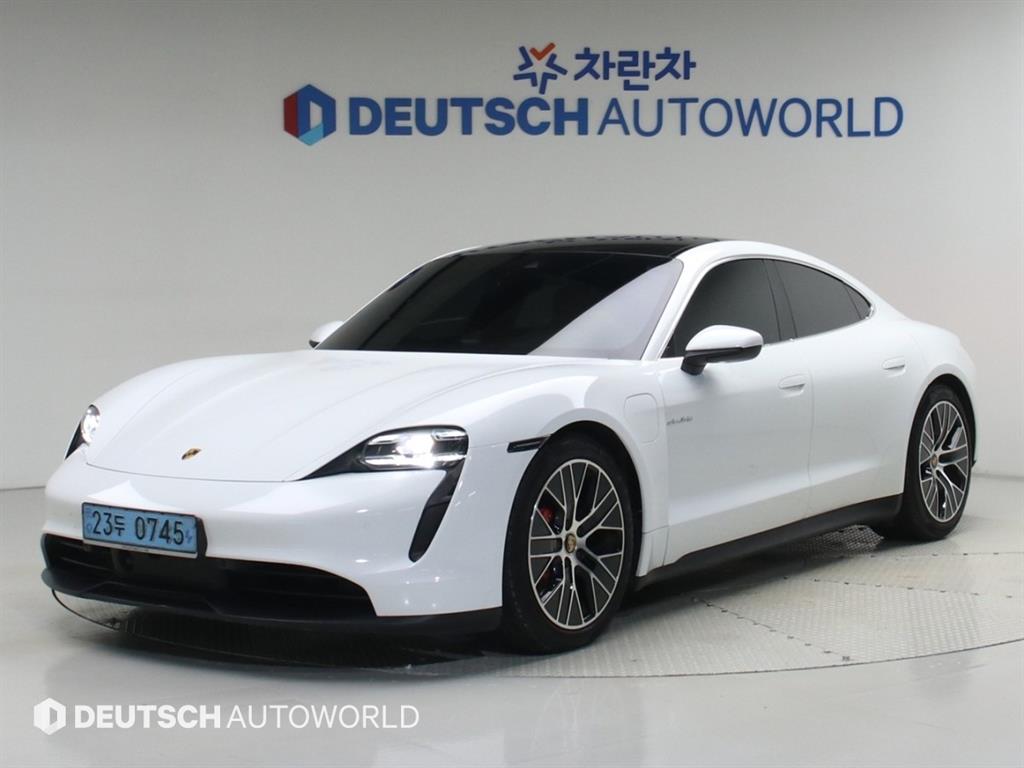 포르쉐 타이칸 EV 4S