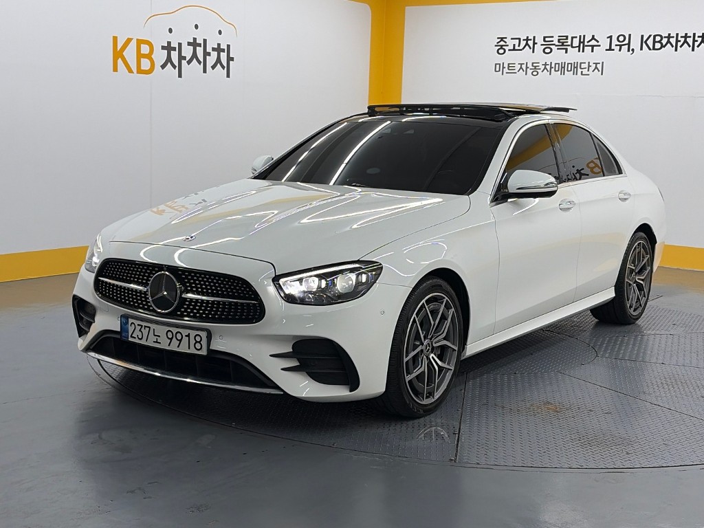 Mercedes-Benz E-Class E220d 4Maetik AMG Line