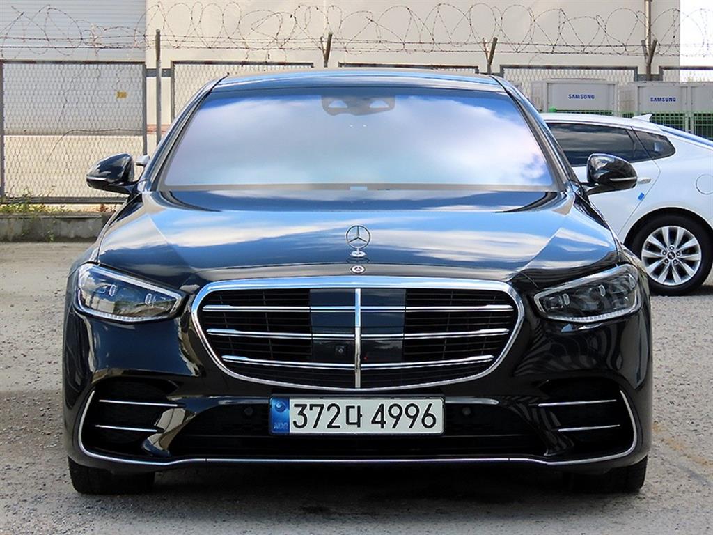 Mercedes-Benz S-Class S500L 4Maetik