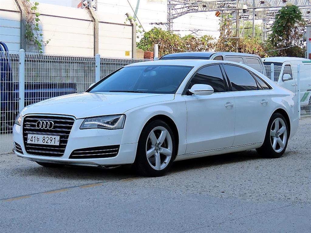 Audi A8 4.2 FSI Quattro