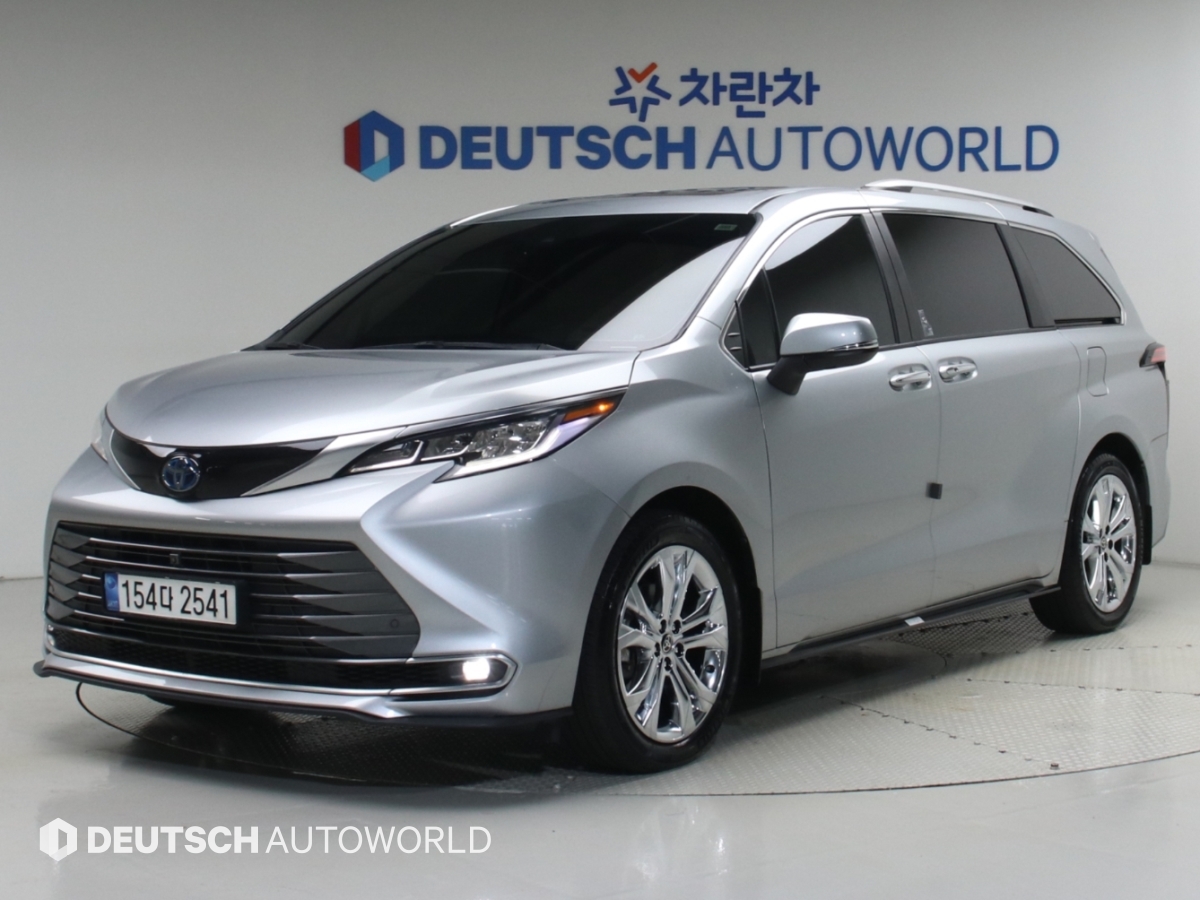 Toyota Sienna 2.5 2WD Hybrid