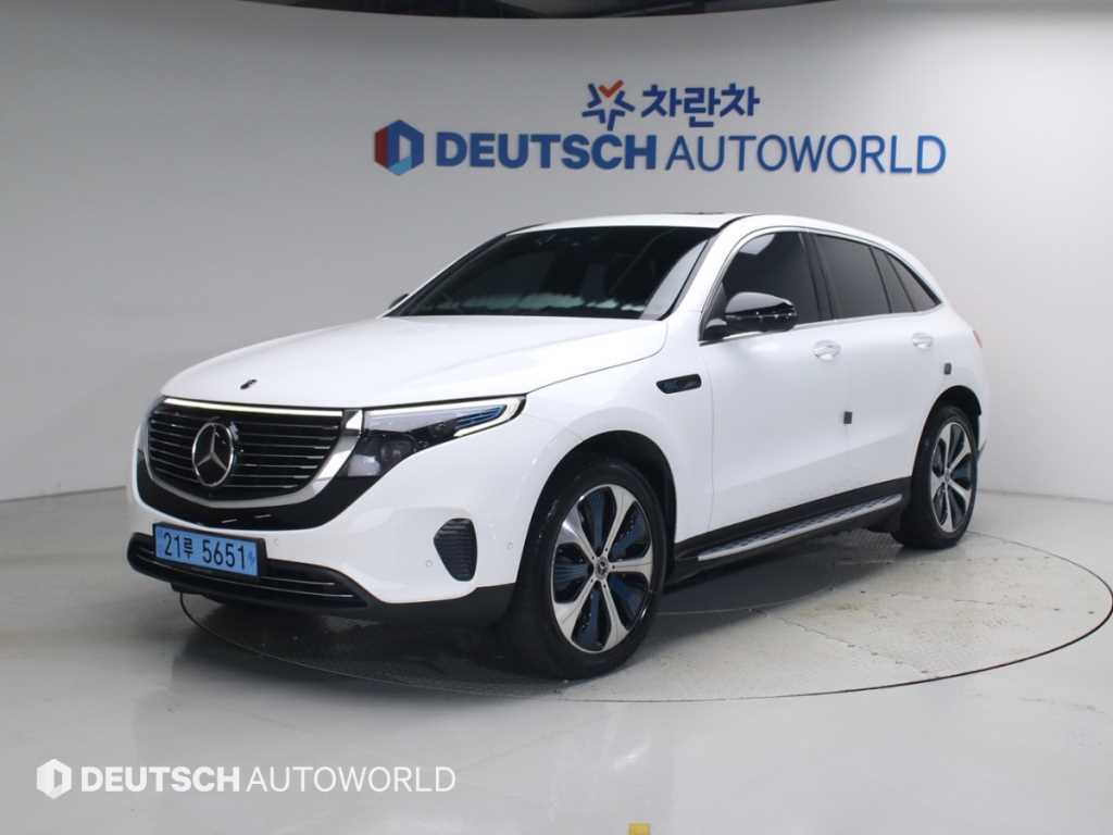 Mercedes-Benz EQC 400 4Maetik